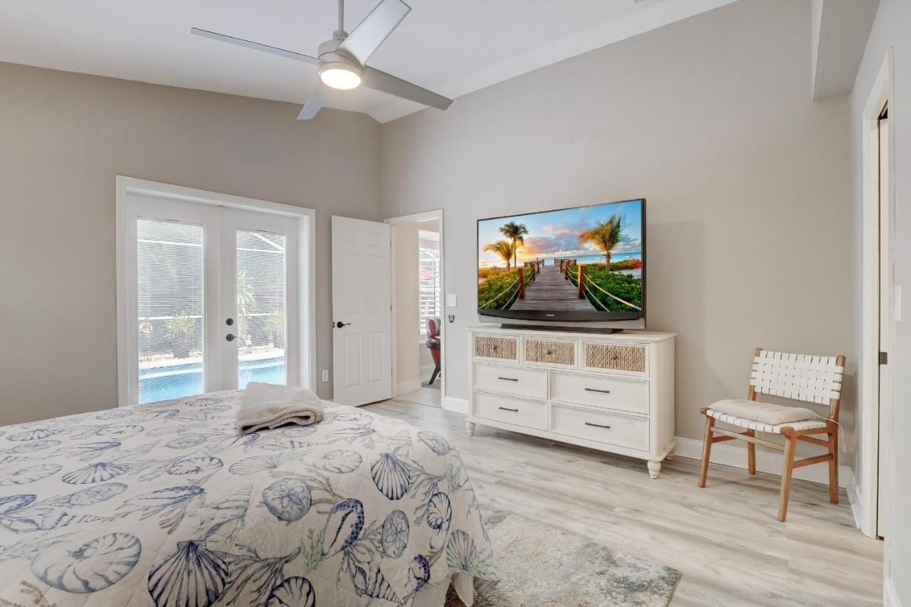Pet Friendly Pool Home In River Reach Of Naples Fl ภายนอก รูปภาพ