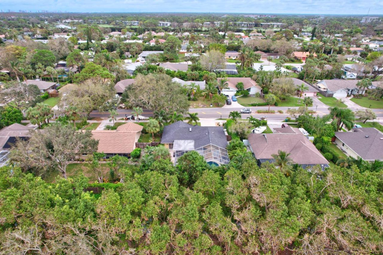 Pet Friendly Pool Home In River Reach Of Naples Fl ภายนอก รูปภาพ